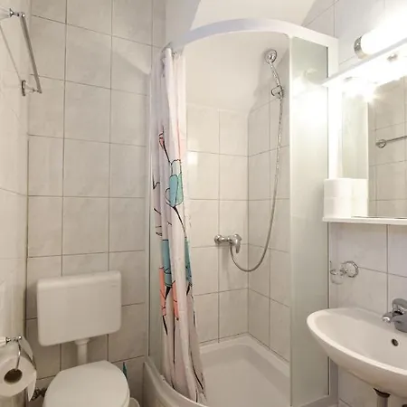 Miletic 度假居 巴什卡沃达