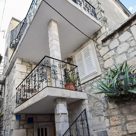 Miletic Holiday home Baska Voda