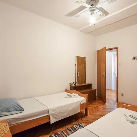 Miletic Holiday home Baska Voda